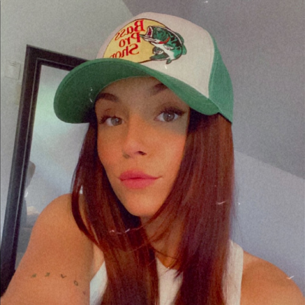 Trucker hat